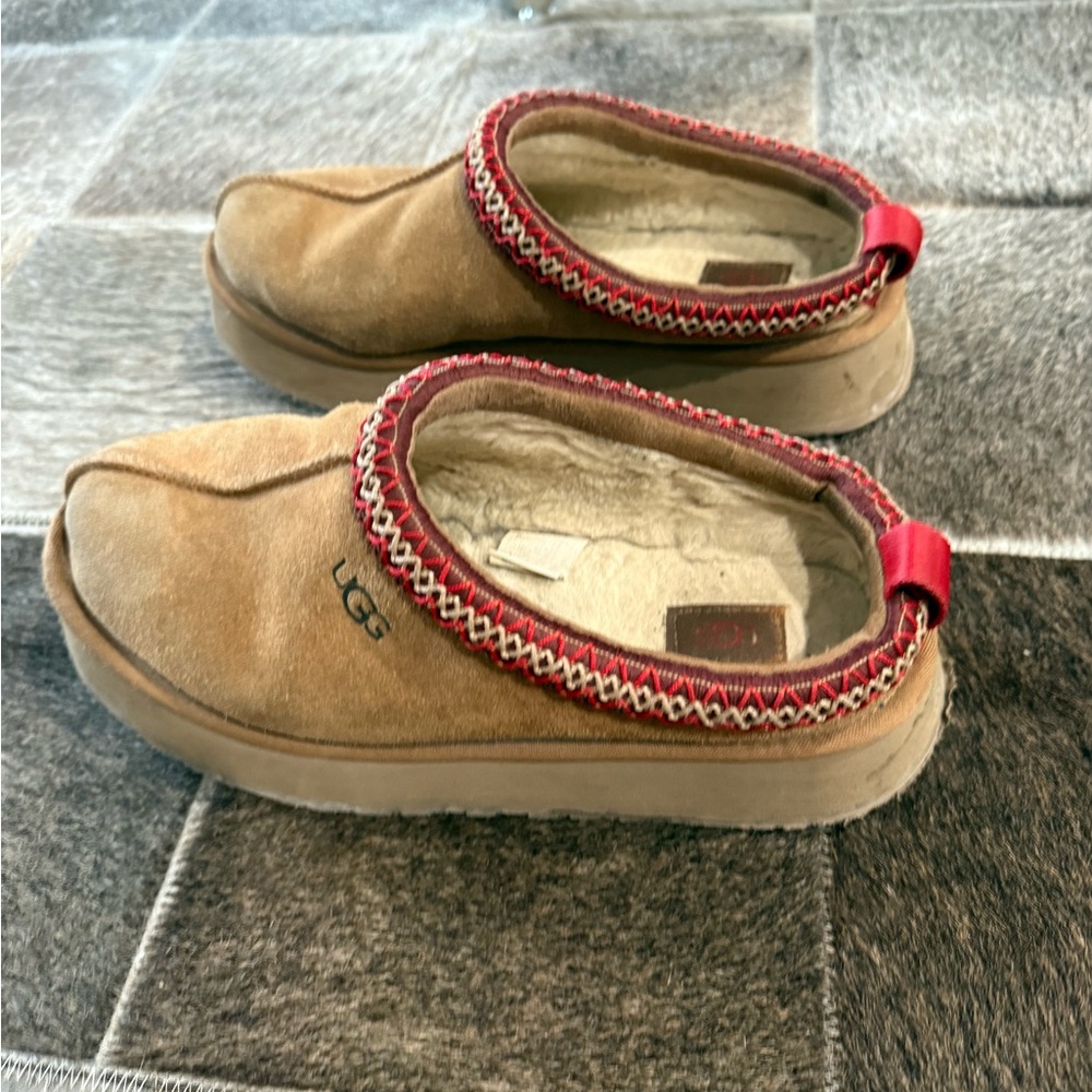UGG tazz slide size 9 - Picture 2 of 5
